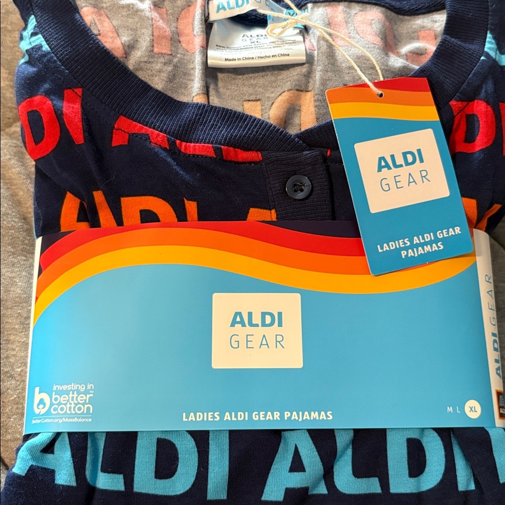NWT Aldi Gear Ladies Pajamas Multi-Color, XL